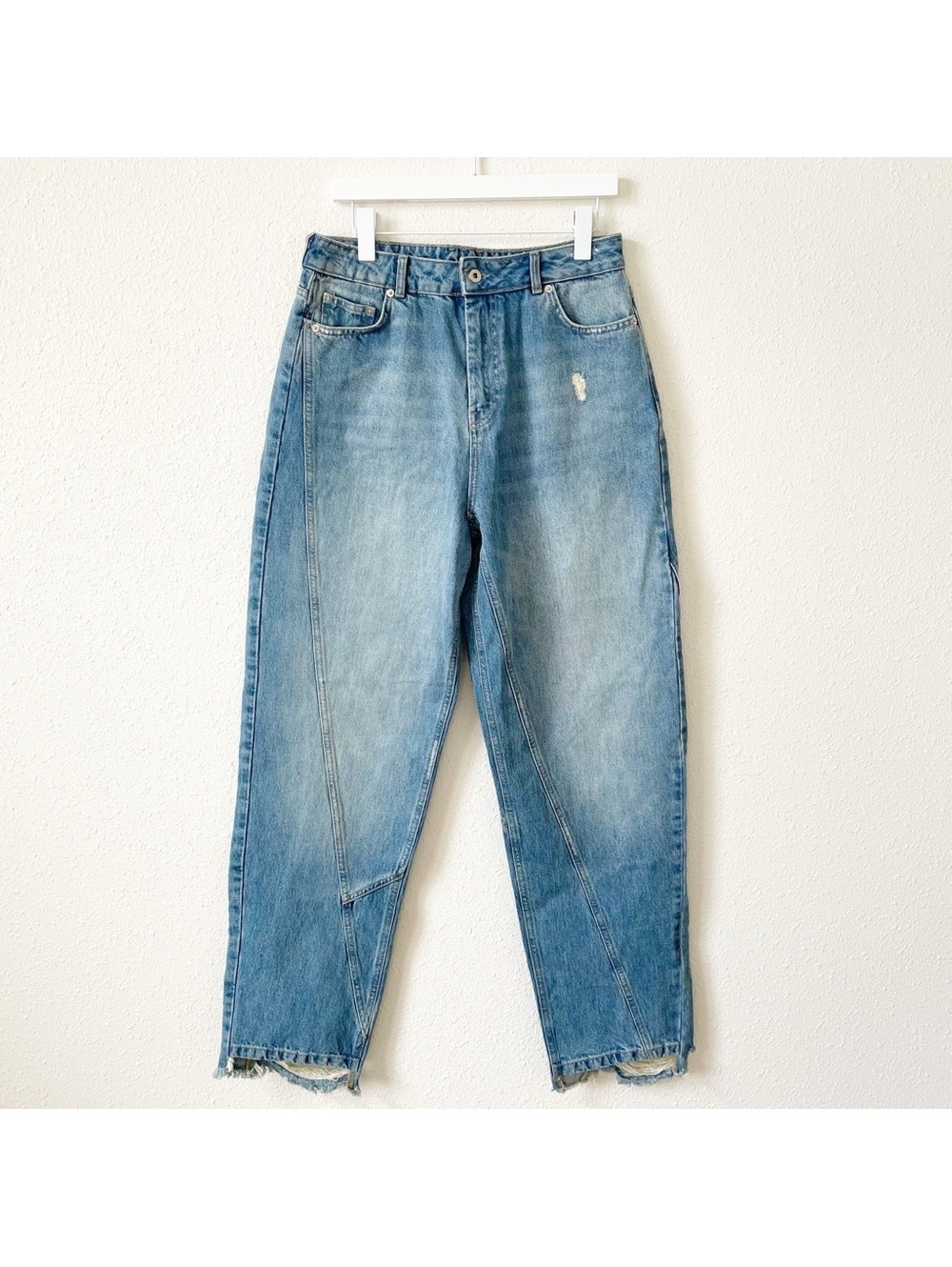 Halfboy Boyfriend Jeans Barrel Leg Light Blue Denim Distressed Size 31 Cotton